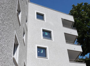 Isolationen Würzenbach Luzern Fassade mit Balkon